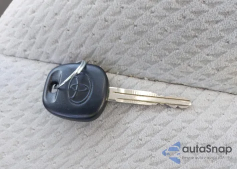 2013 Toyota Sienna Le V6 8 Passenger z USA, uszkodzony, nr VIN 5TDKK3DC7DS404652